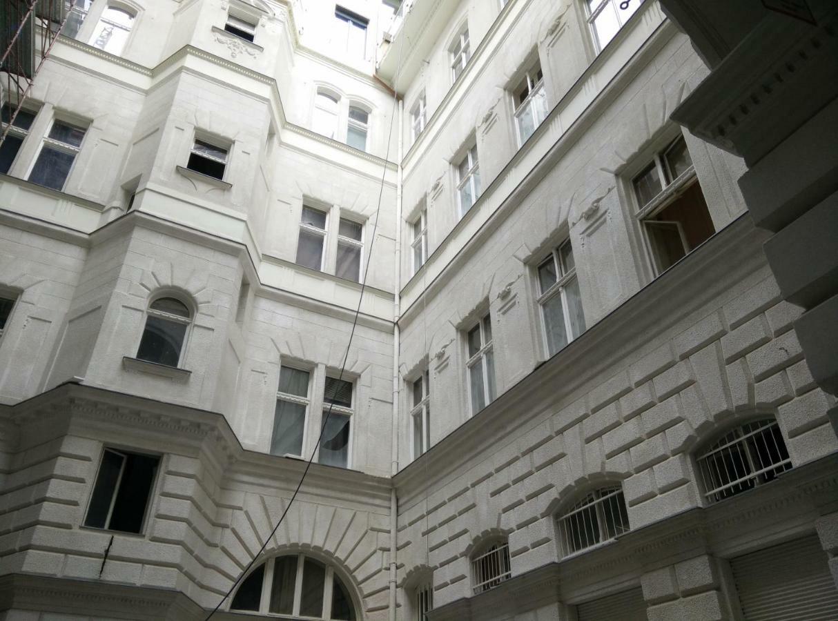 Heart Of The City, Entire Very Big Apartment Boedapest Buitenkant foto
